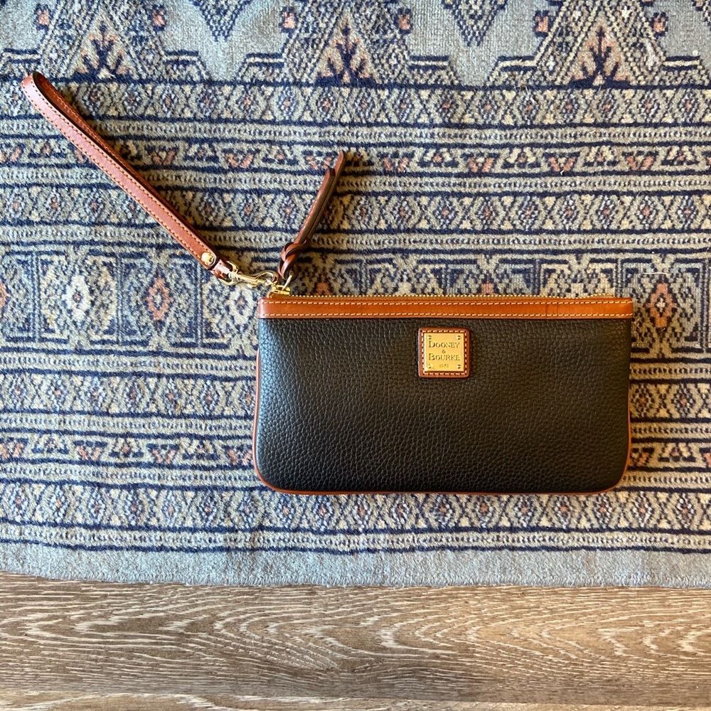 Dooney & Bourke *Never Used* Clutch Wristlet